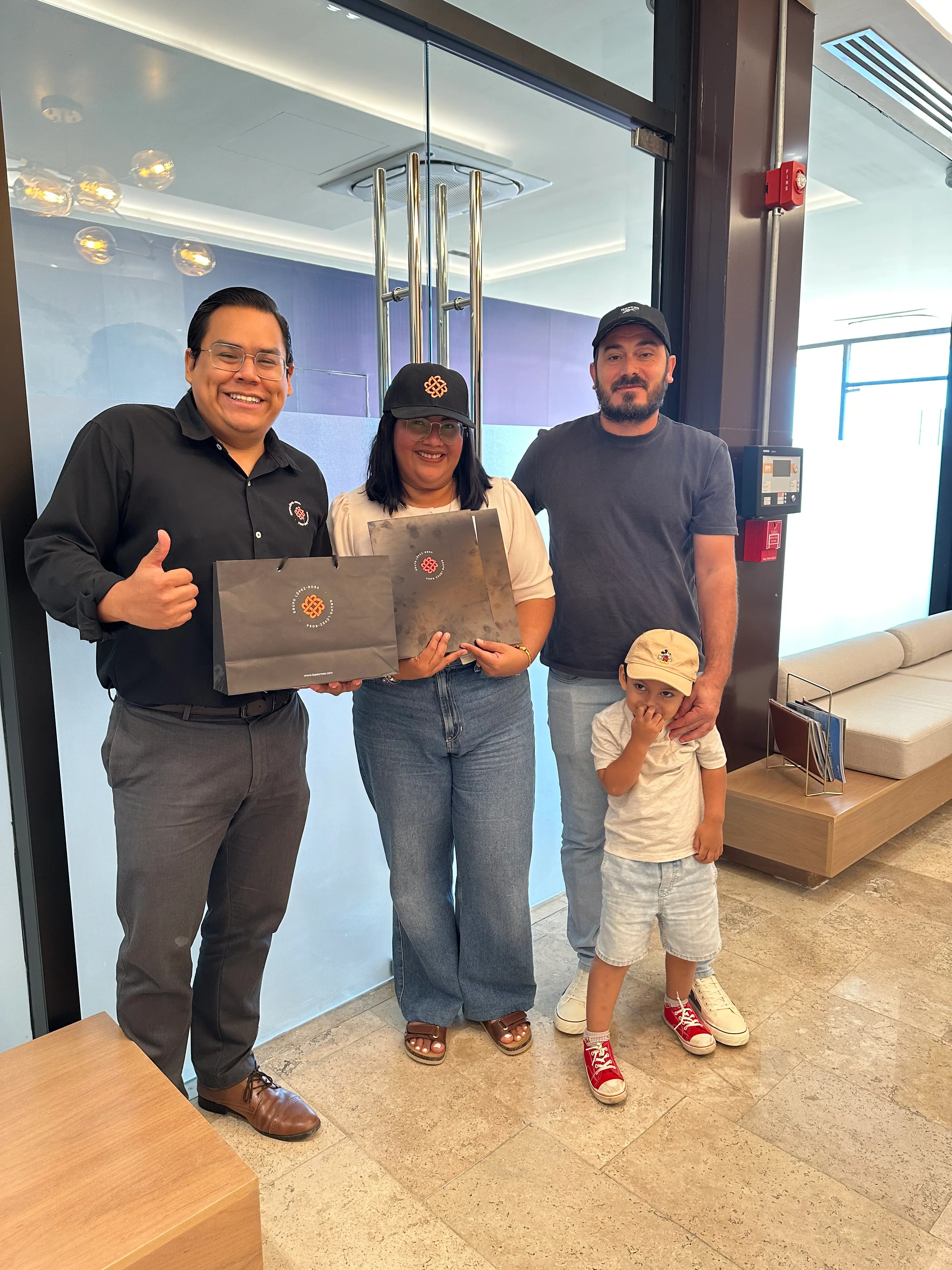 Familia Demir Ku, inversionistas en Puerto Telchac